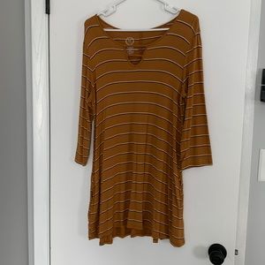 Tunic or dress, 3/4 sleeves